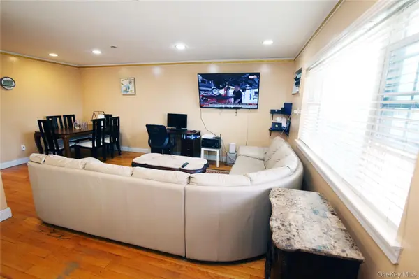 162-21 102nd ST, Howard Beach, NY 11414