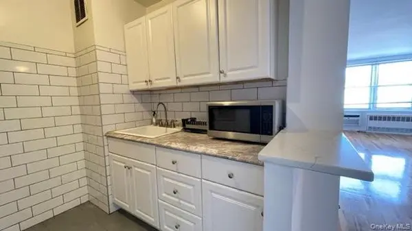 63-11 Queens BLVD #E17, Woodside, NY 11377