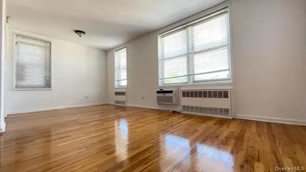 63-11 Queens BLVD #E17, Woodside, NY 11377