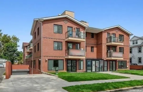 214-11 35th AVE #C9, Bayside, NY 11361