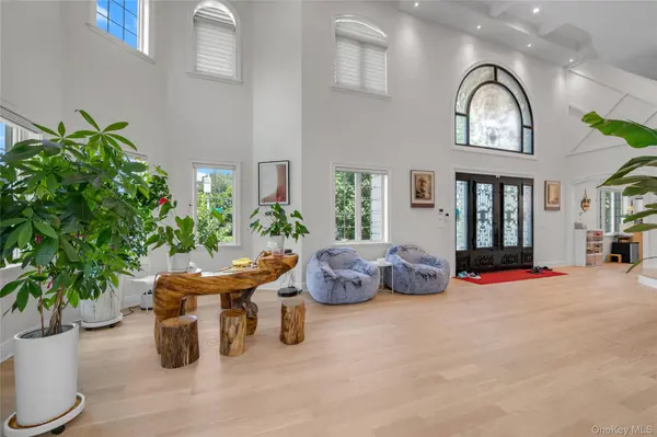 Address not disclosed, Queens Village, NY 11427