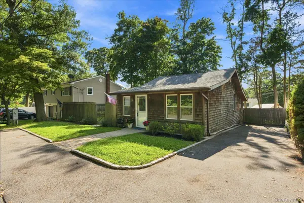 90 Jute RD, Rocky Point, NY 11778