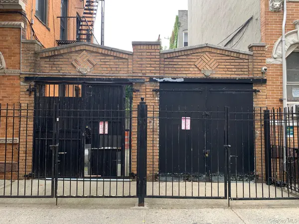 83 Irving AVE, Brooklyn, NY 11237