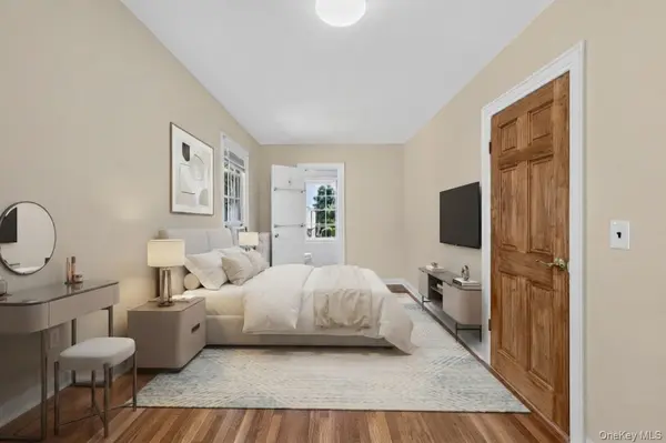11 1st PL, Garden City, NY 11530