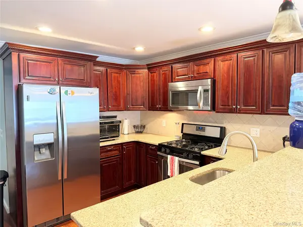 81 Michigan ST, Long Beach, NY 11561