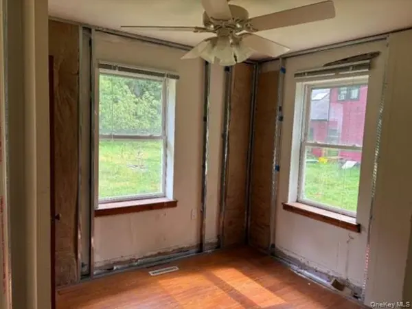 3426 State Route 97, Barryville, NY 12719