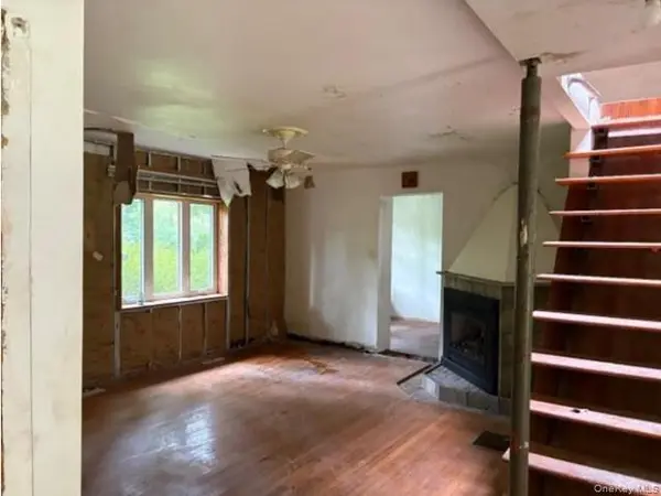 3426 State Route 97, Barryville, NY 12719