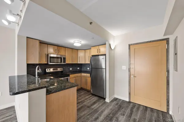 66 Main ST #824, Yonkers, NY 10701