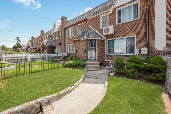 200-06 115th AVE, Saint Albans, NY 11412