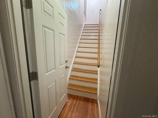 19 High ST, Valley Stream, NY 11581
