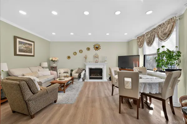 7611 Ditmars BLVD #2, East Elmhurst, NY 11370