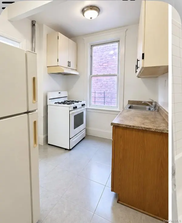 786 Garden St. #2, Bronx, NY 10460