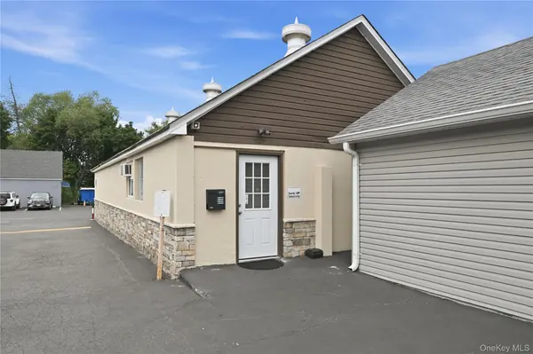 401 Herricks RD, New Hyde Park, NY 11040