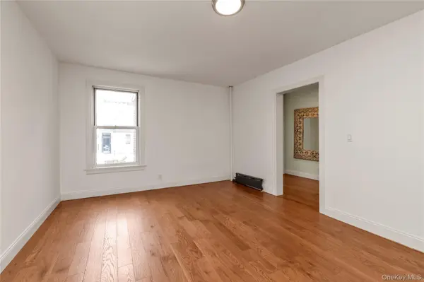 30-91 37th ST, Astoria, NY 11103