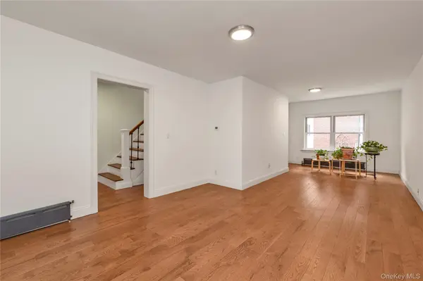 30-91 37th ST, Astoria, NY 11103