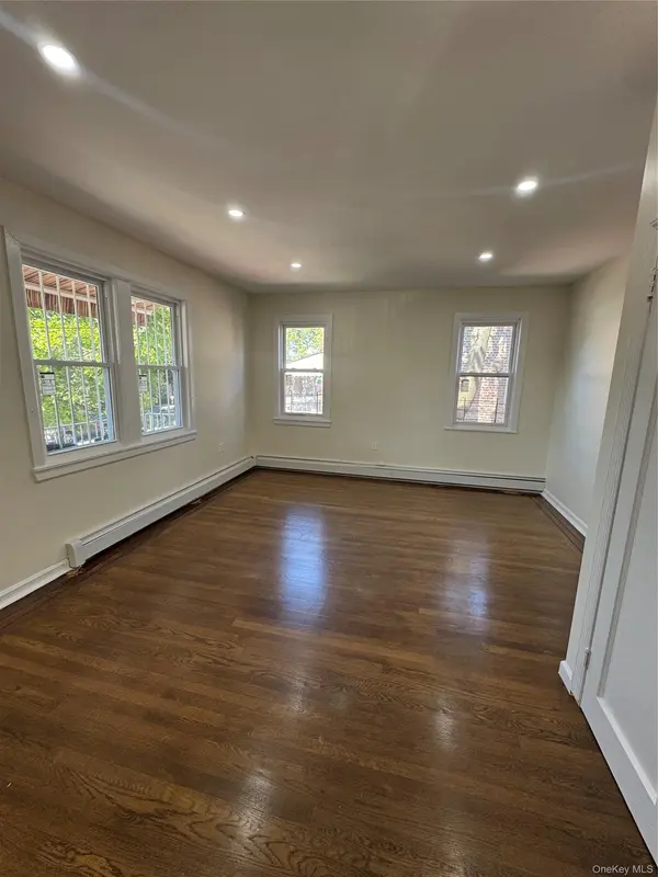 1054 Lydig AVE, Bronx, NY 10461