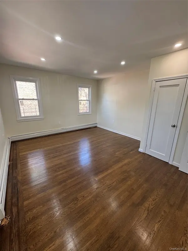 1054 Lydig AVE, Bronx, NY 10461