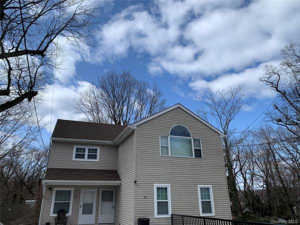 32 Hammond RD, Glen Cove, NY 11542