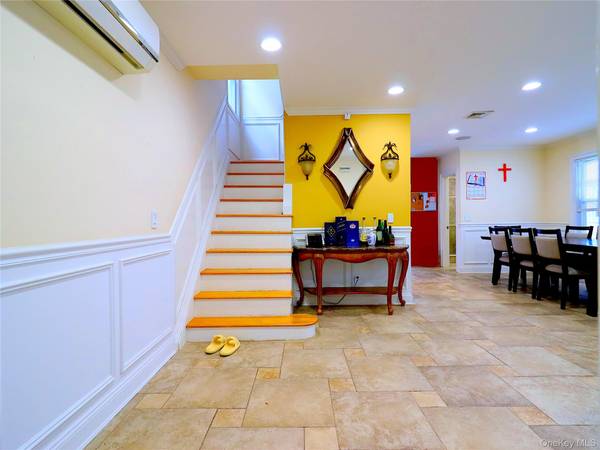 3415 208th ST, Bayside, NY 11361