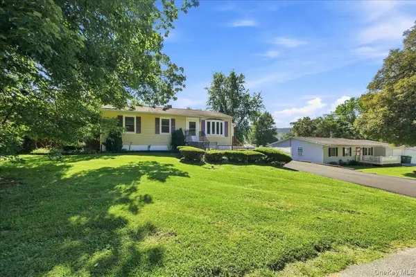 34 Fairfax RD, Fishkill, NY 12524
