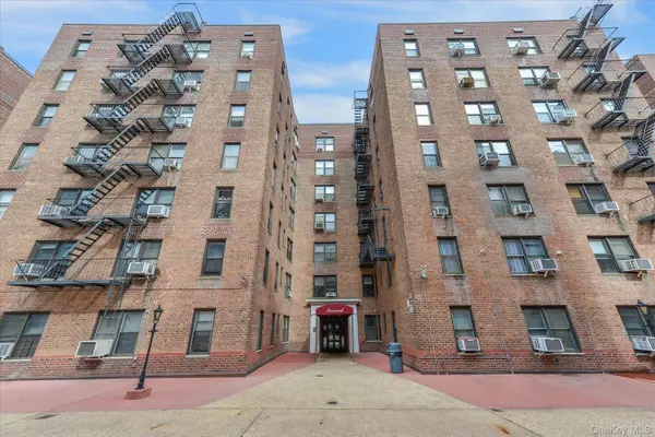 83-75 Woodhaven BLVD #1/C, Woodhaven, NY 11421