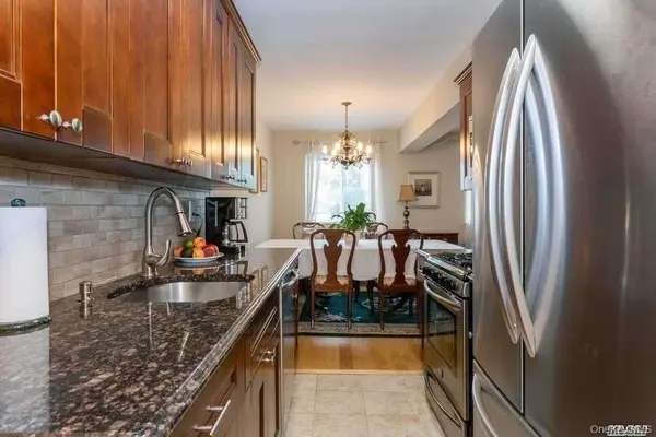 22 N Forest AVE #1N, Rockville Centre, NY 11570