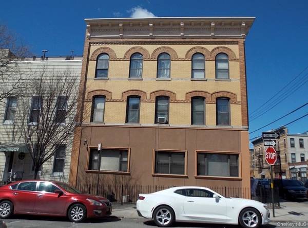 690 fairview ave #1B, Ridgewood, NY 11385