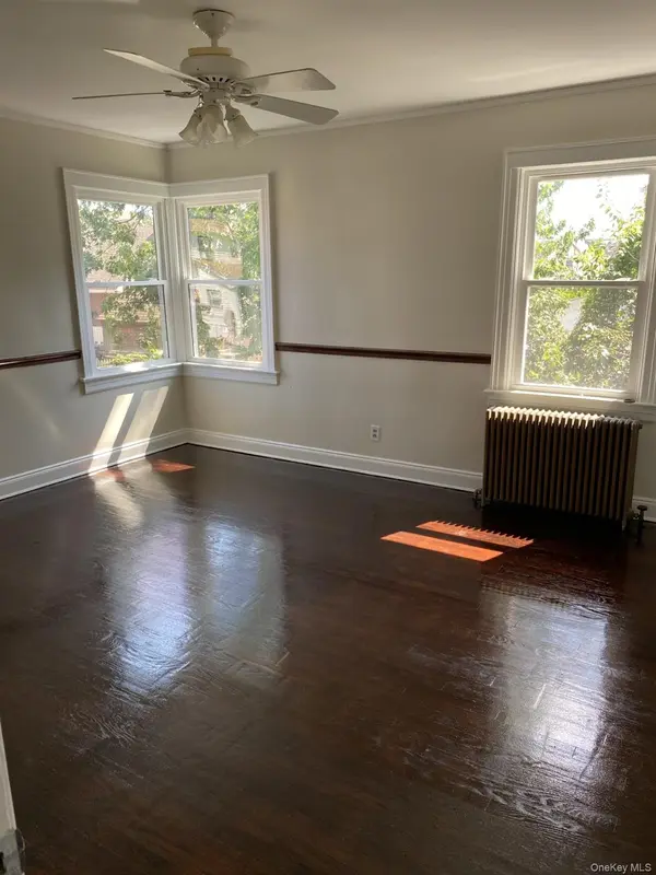 13831 228th ST, Laurelton, NY 11413