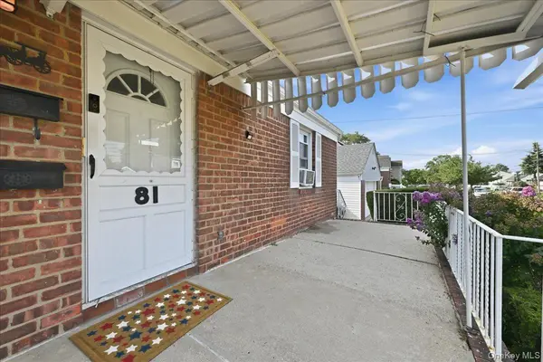 81 Franklin ST, Elmont, NY 11003