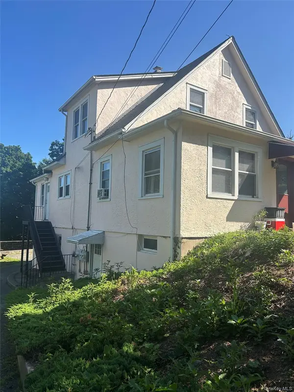 34 Bedford Ave, Bedford Hills, NY 10507