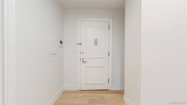 64-05 Yellowstone BLVD #409S, Forest Hills, NY 11279