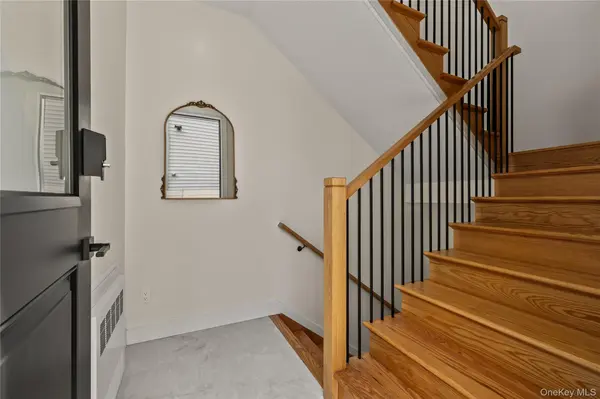 30 E Castle AVE ##101, Spring Valley, NY 10977