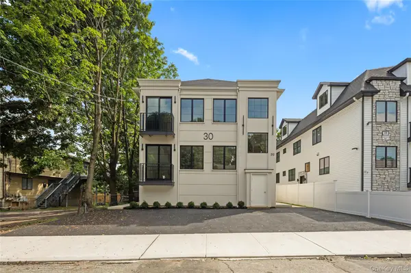 30 E Castle AVE ##101, Spring Valley, NY 10977