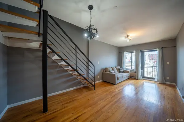 17524 89 AVE #C, Jamaica, NY 11432
