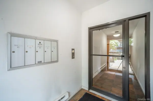 17524 89 AVE #C, Jamaica, NY 11432