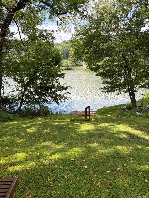 231 N Terry Hill RD, Carmel, NY 10512