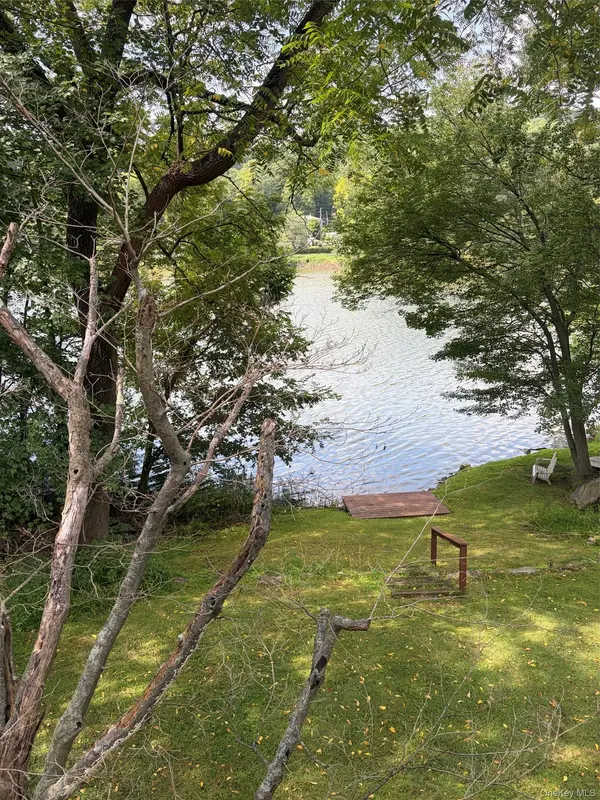 231 N Terry Hill RD, Carmel, NY 10512