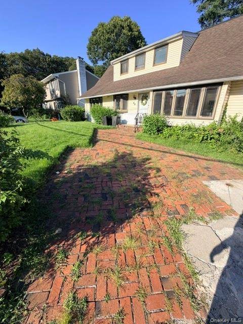 64 Lynwood DR, Valley Stream, NY 11580