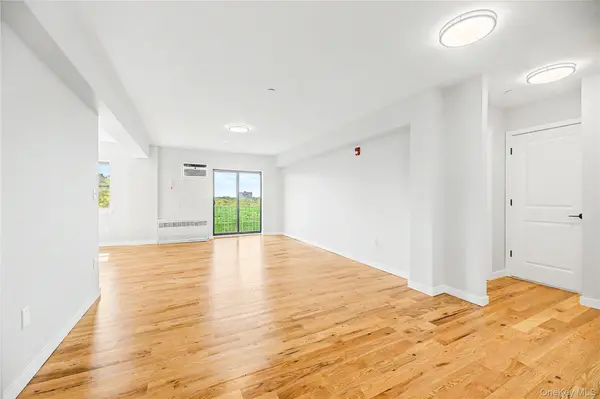 671 Bronx River RD #6k, Yonkers, NY 10704