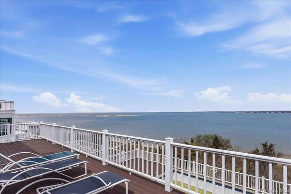 672 Dune RD, Westhampton Beach, NY 11978