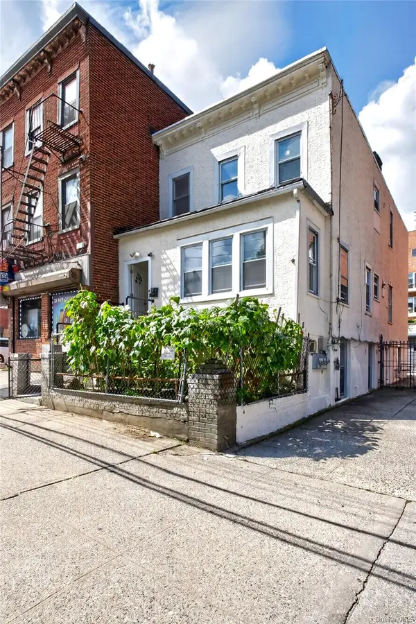 3150 137th ST, Flushing, NY 11354