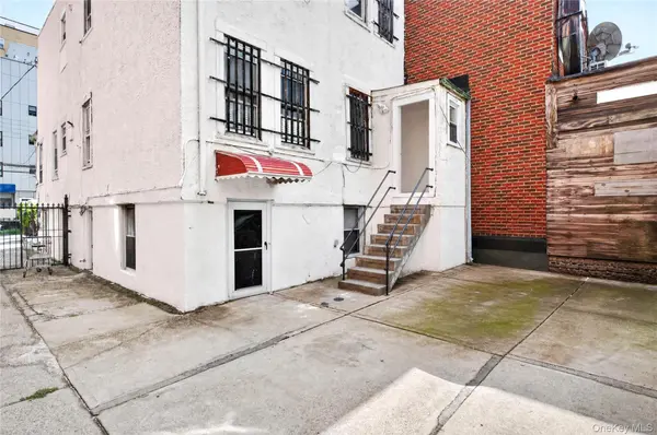 3150 137th ST, Flushing, NY 11354