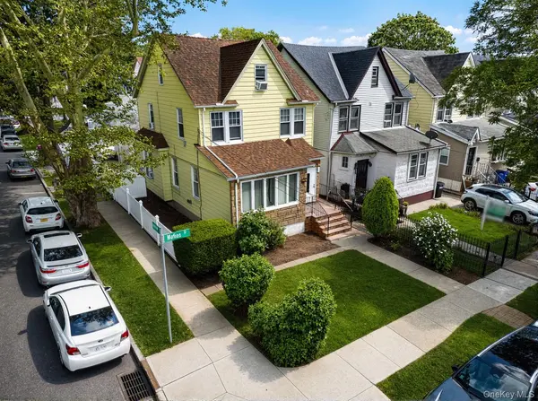 89-01 Moline ST, Queens Village, NY 11428