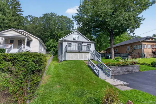 34 Winona AVE #1st Floor, Newburgh, NY 12550