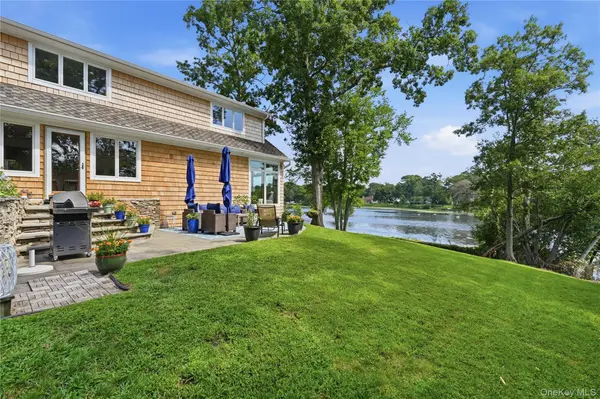107 Lake Shore DR, Patchogue, NY 11772