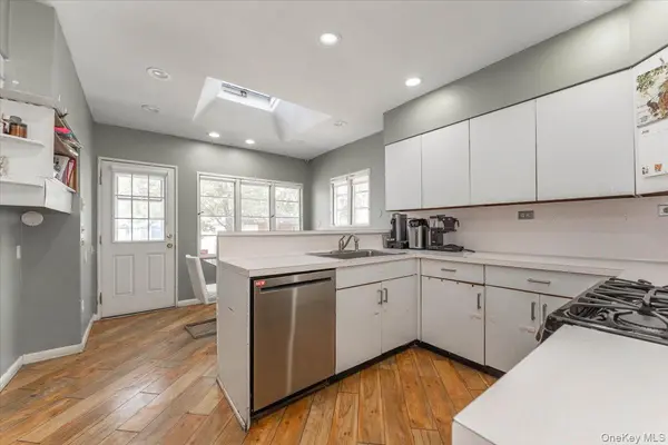 1068 Highland PL, Woodmere, NY 11598