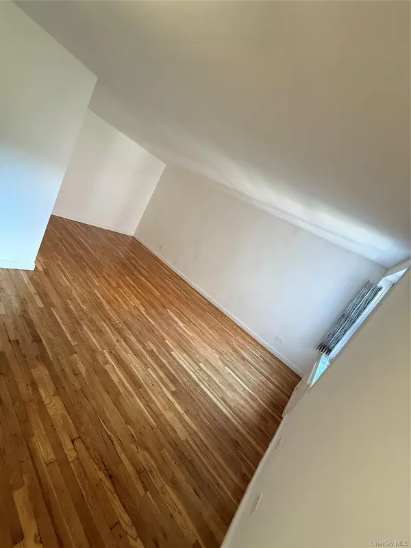 63-09 108th ST #3A, Forest Hills, NY 11375