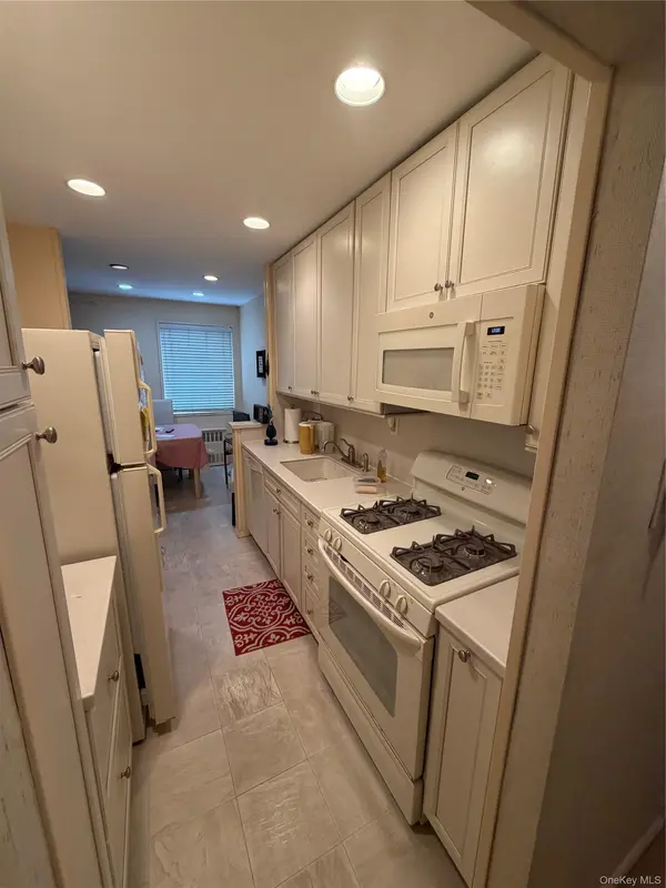 84-39 Apt 4L 153 Ave AVE #4L, Howard Beach, NY 11414