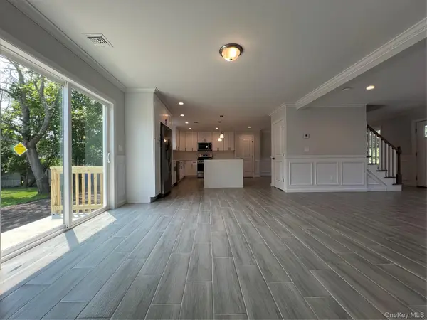 35 Babylon DR, Mastic Beach, NY 11951