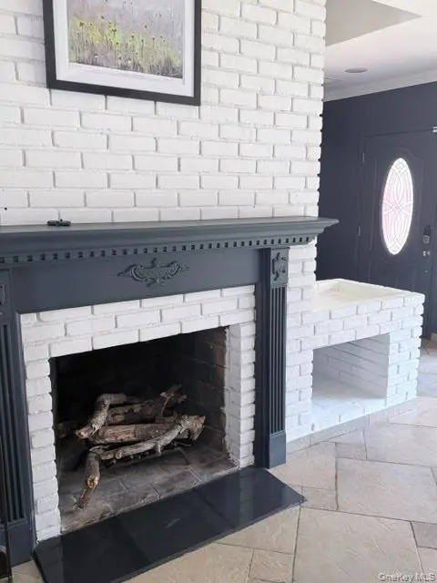 164 E Rockaway RD, Hewlett, NY 11557